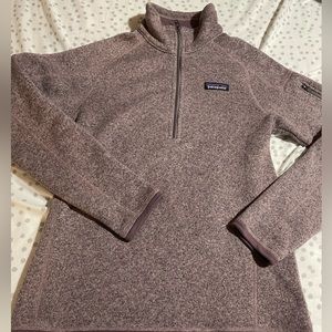 XS Patagonia 1/4 zip. EUC, like new!